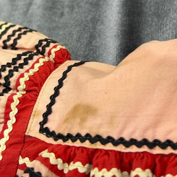 Vintage Seminole Indian child’s jacket. Hand sewn with so much color and detail! - Picture 8 of 8